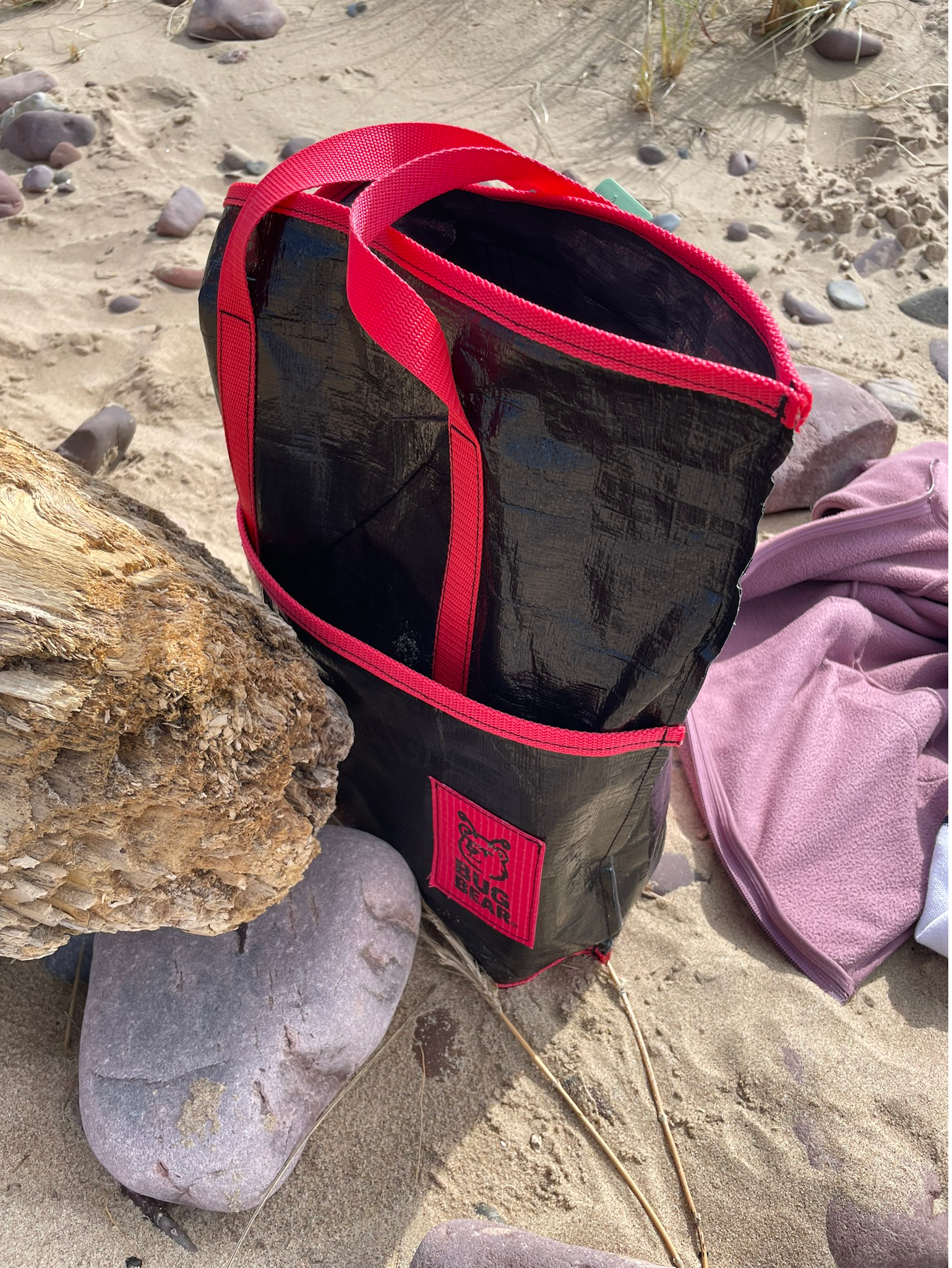 RED TOTE